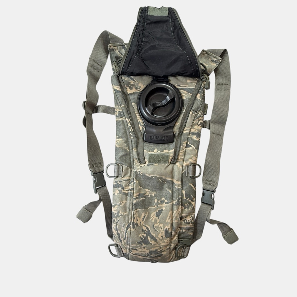 CamelBak Thermobak 3L Hydration Backpack Digital Camo Military Tactical Pack - Picture 6 of 10